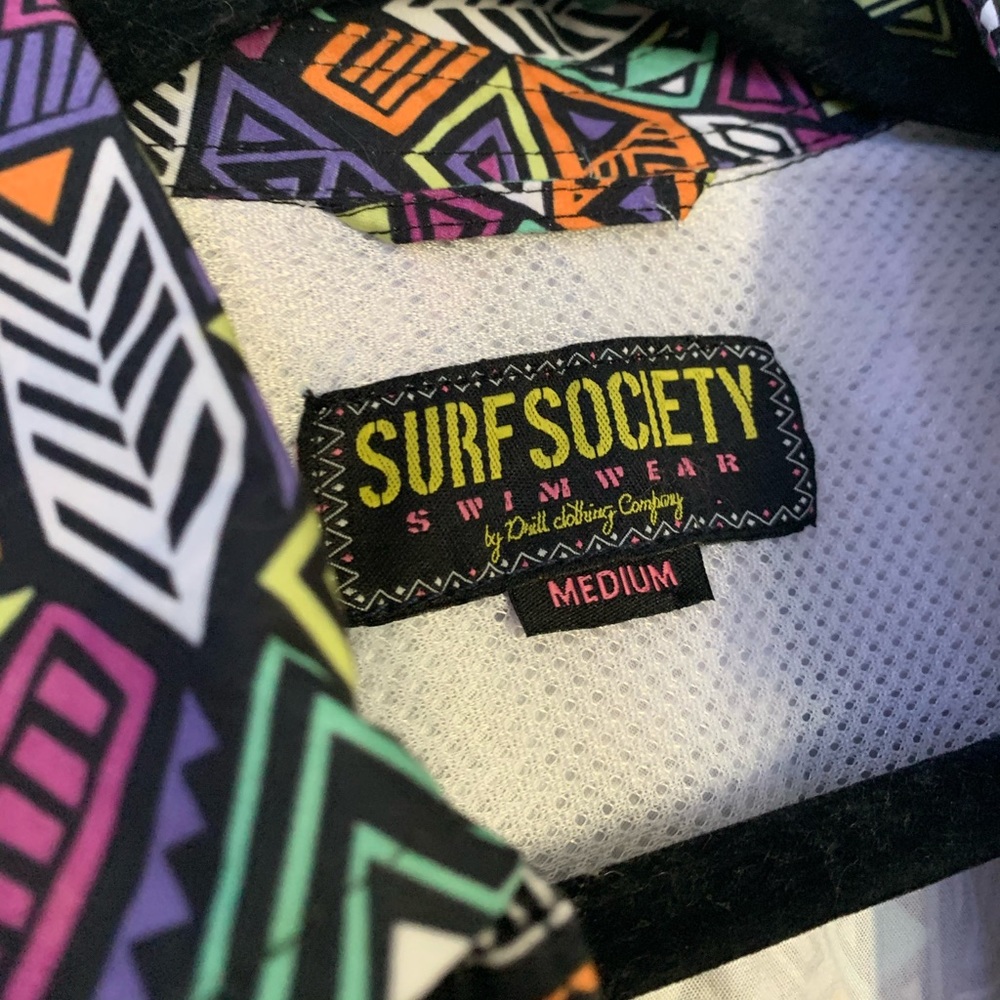 Geometric Button up - Picture 3 of 5